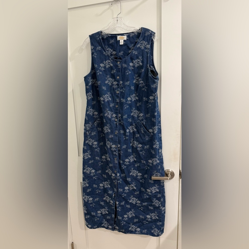 Talbots blue denim sleeveless maxi dress w/ floral pattern (has a hole)
